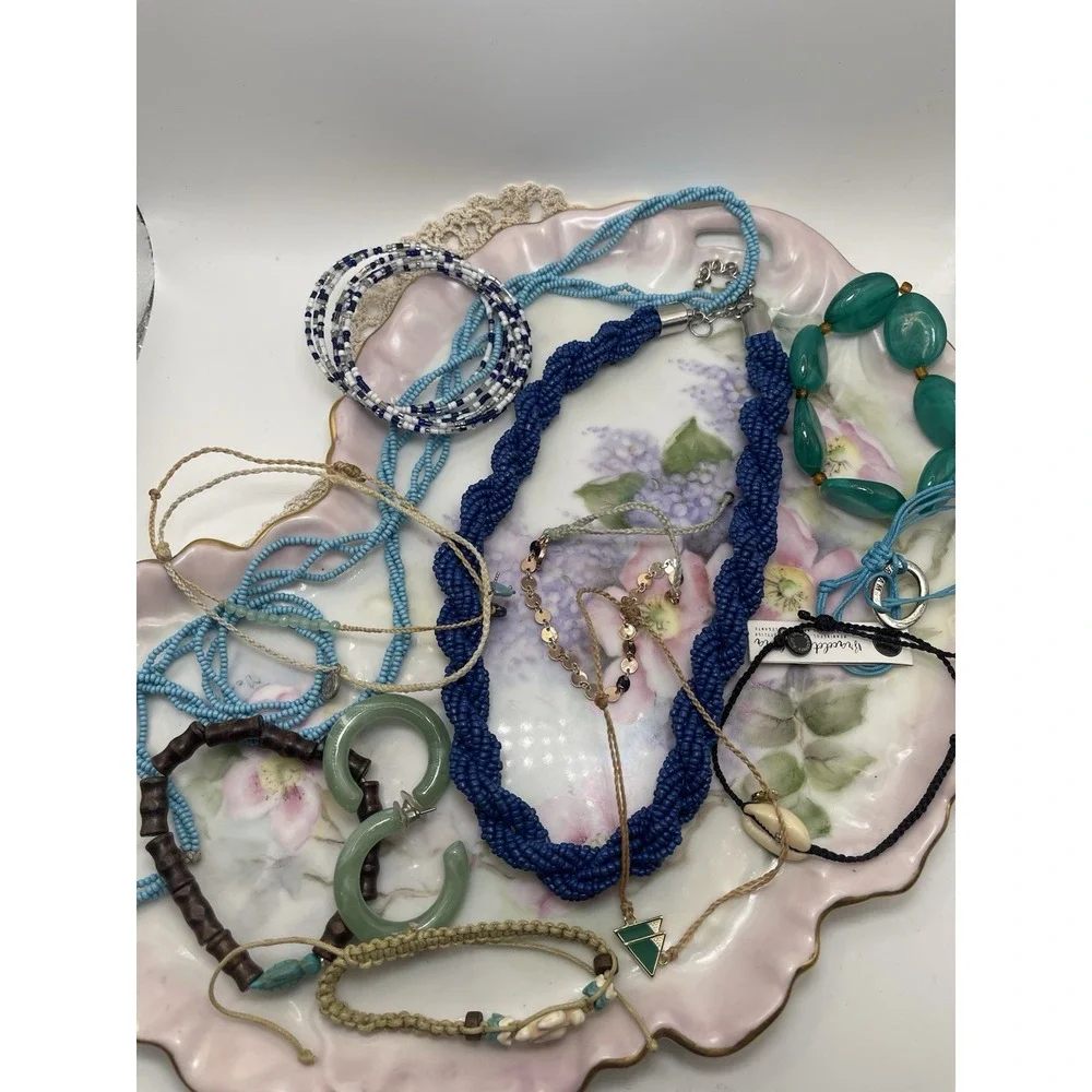 Mixed Lot‎ Costume Jewelry, Necklaces, Bracelets Earrings